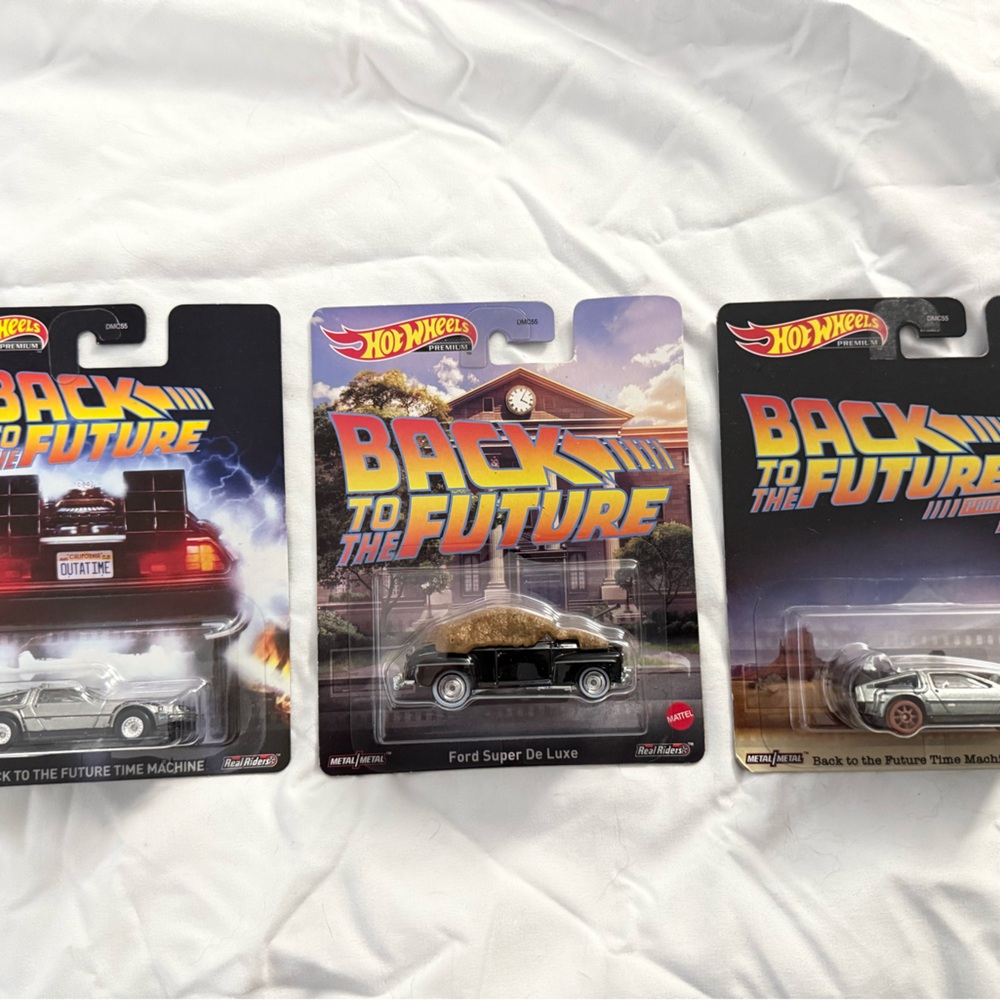 Hot Wheels Back to the Future Time Machine Set